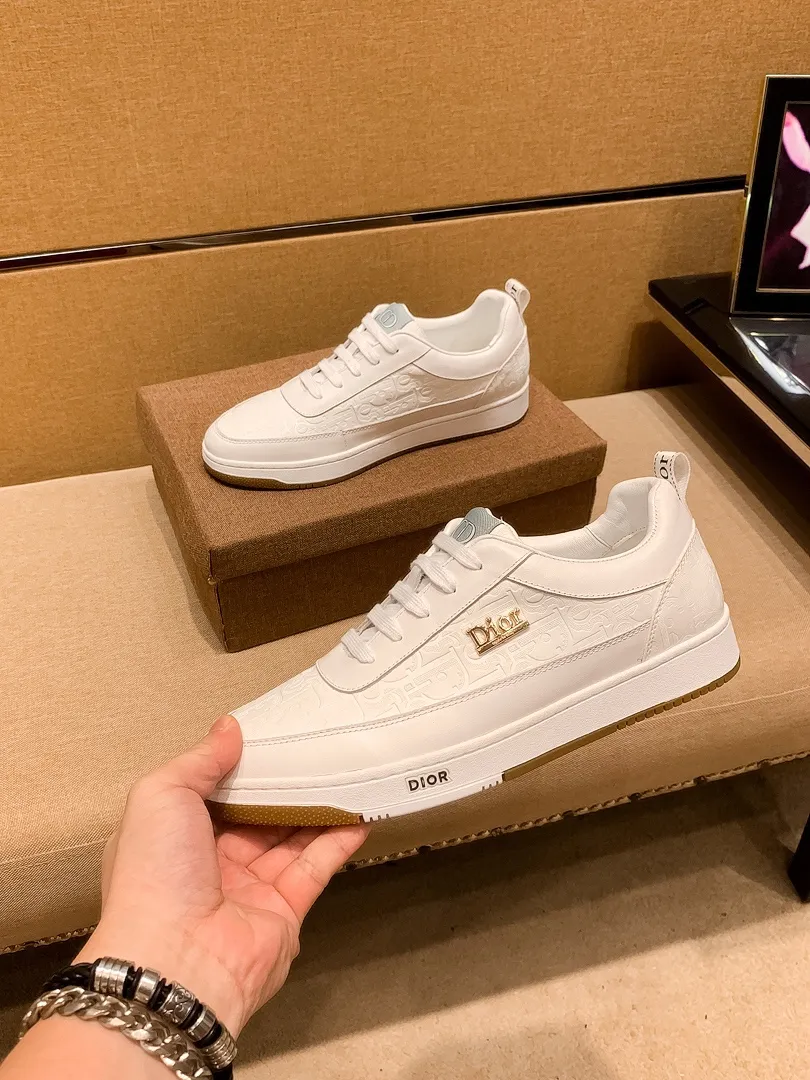 Men's shoes💰 420💰 [Dior] high-end men's shoes brand official website 1:1 latest masterpiece: the upper is made of Italian imported first-layer cowhide with a comfortable and breathable lining ➕original non-slip and wear-resistant outsole🔥, making walking more convenient and comfortable! An exclusive new model, a stunning work, a beautiful 1:1 replica [color] compared to the official quality! Create a fashionable personality to set off your uniqueness! A must-have for trendy men! Classic🔥Size: 38-44 Color: 🔥Multiple colors available🔥.